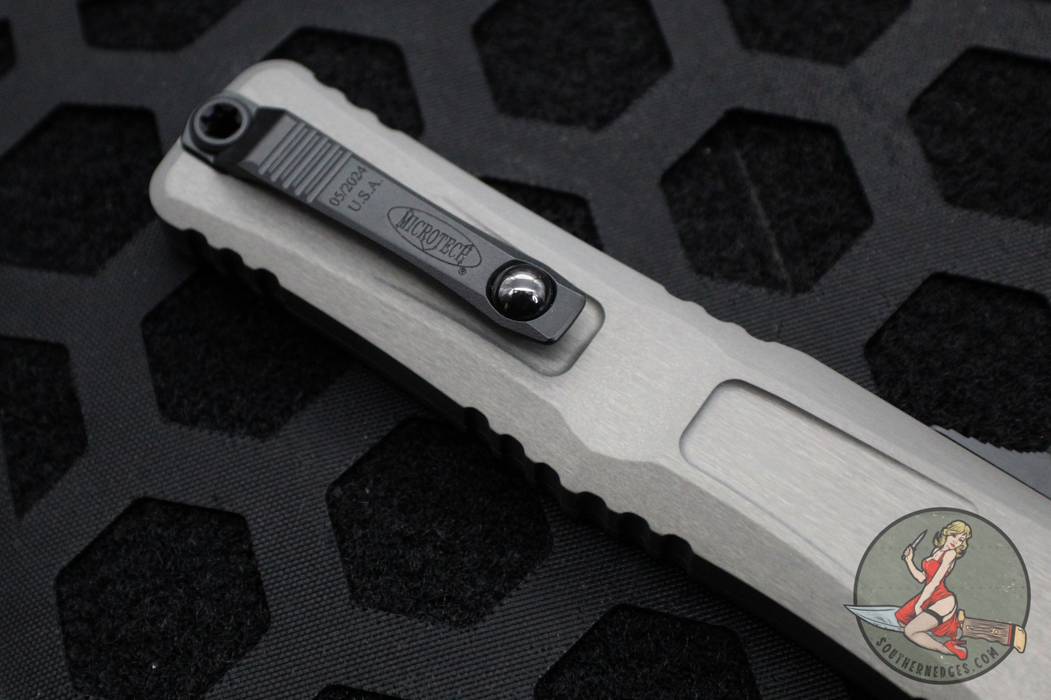 Microtech Combat Troodon Gen III OTF Knife- Single Edge- Natural Clear ...