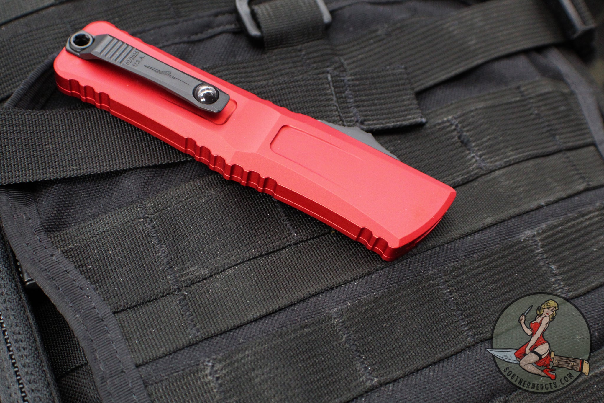 Microtech Combat Troodon Gen III OTF Knife- Interceptor Edge- Red Hand ...