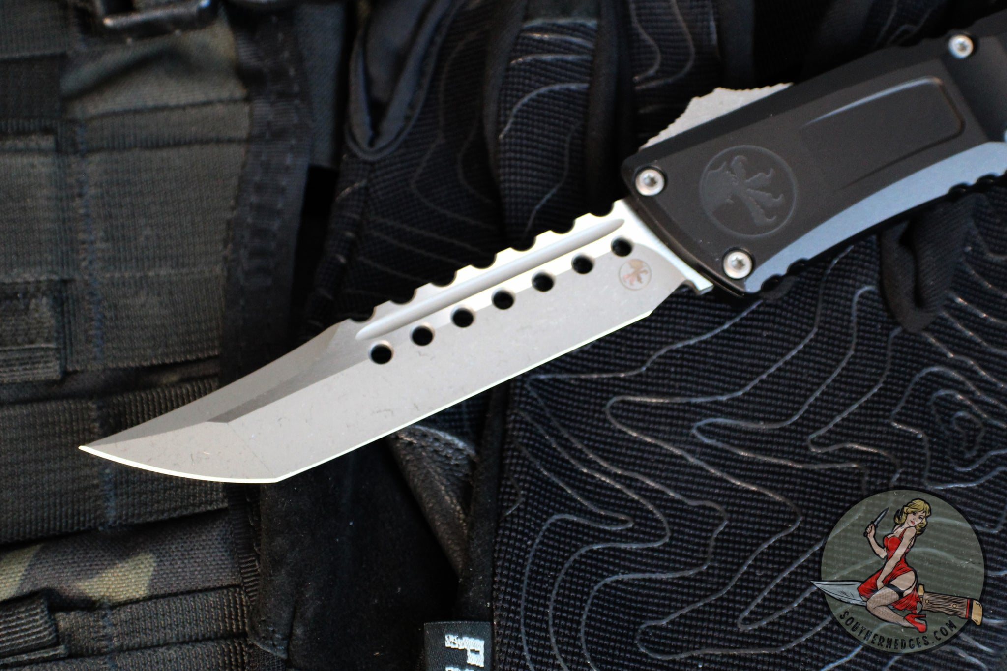 Microtech Combat Troodon Gen III OTF Knife- Hellhound Edge- Black Hand ...