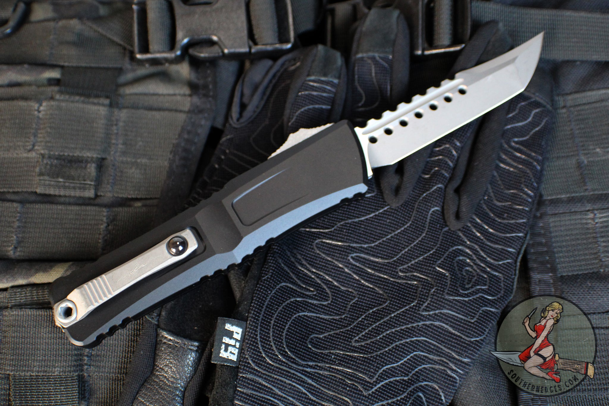 Microtech Combat Troodon Gen III OTF Knife- Hellhound Edge- Black Hand ...