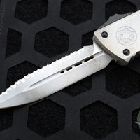 Microtech Combat Troodon OTF Knife- SMOOTH BODY- Sandtrooper- Double Edge- Battle White Handle- Battle White Full Serrated Blade 142S-3 SAD