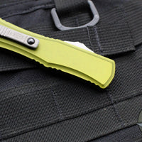 Microtech Hera II OTF Knife- MINI- Bayonet Edge- Green Handle- Apocalyptic Blade 1701M-10 APOD