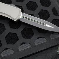 Microtech Hera II XL OTF Knife- Double Edge- Natural Clear Finished Handle- Black Blade 1702-1 NC