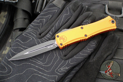 Microtech Hera II OTF Knife- MINI- Double Edge- Orange Handle- Black Plain Blade 1702M-1 OR