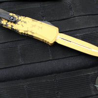 Microtech Hera II OTF Knife- MINI- Double Edge- Special St. Patrick's Day Handle- Gold 1702M-1 SPDGDS