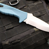 Benchmade 18040S Undercurrent- Fixed Blade- Depth Blue Polymer Handle- Magnacut Stonewash Serrated Blade 18040S