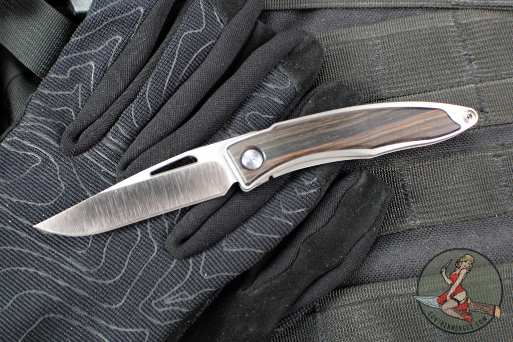 Chris Reeve- Mnandi- Macassar Ebony Wood Inlay- Plain Drop Point MNA-1016 IN Magnacut