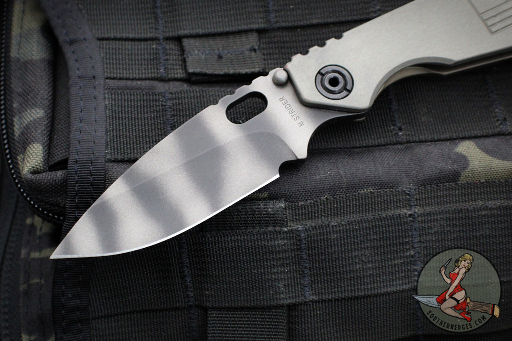 Strider Knives SnG Folder- Drop Point- Gray Finished Aluminum Flag Han ...