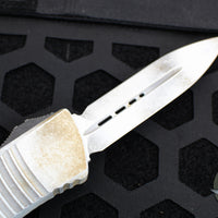 Microtech Combat Troodon OTF Knife- Sandtrooper- Double Edge- Battle White Handle- Battle White Blade 142-1 SAD