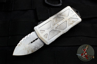 Microtech Sandtrooper Exocet Money Clip Double Edge Out The Front (OTF) Knife Distressed White With Distressed White Full Serrated Blade and Black HW 157-3 SA