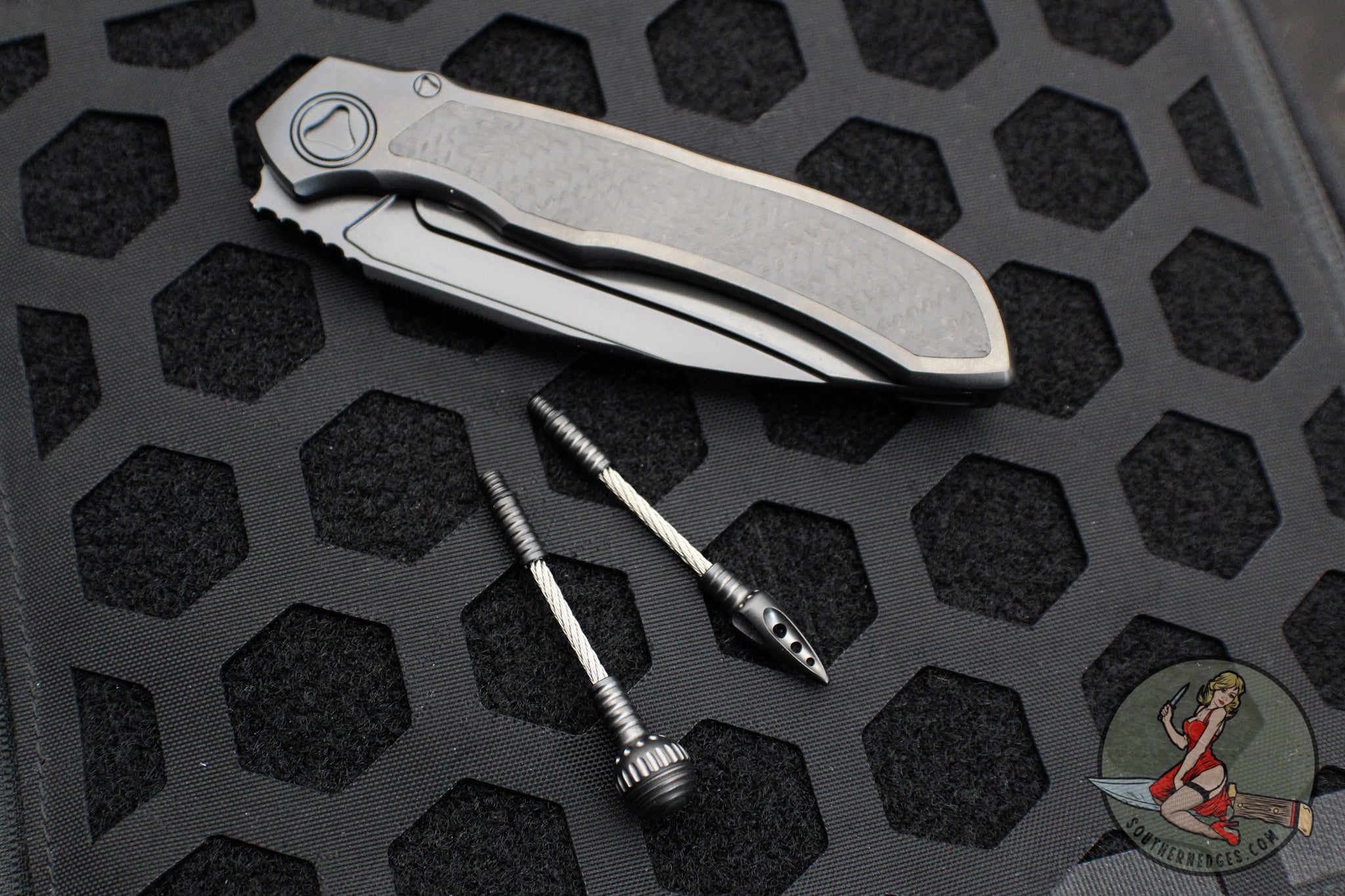 Microtech Landyard Microtech Anax- Black DLC Single Edge- DLC Finished Titanium Handle wi ...