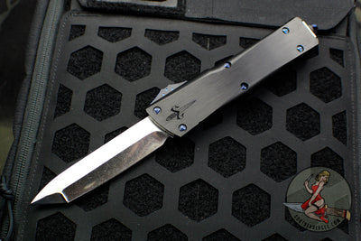 Marfione Custom Combat Troodon Tanto Edge Star Grind OTF Two-Tone Stonewash Blade Blue Ringed HW 342-MCK TESG TTSWBL